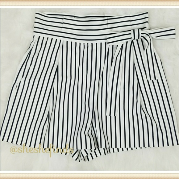 ZARA Shorts, Trafaluc Collection - BLACK & WHITE STRIPED PAPERBAG - SZ - S (NWT) - Picture 2 of 8